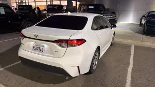 Toyota Corolla 2024 LE 4dr Sedán