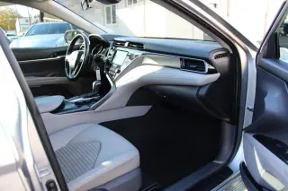 2020 Toyota Camry XSE 4D Sedan