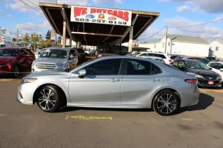 2020 Toyota Camry XSE 4D Sedan