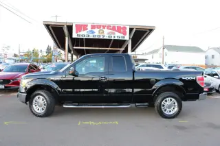 2009 Ford F-150 4WD SuperCab 145" Lariat