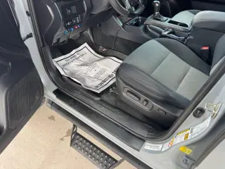 2020 Toyota Tacoma 2WD SR5 Double Cab 5' Bed V6 AT (Natl)