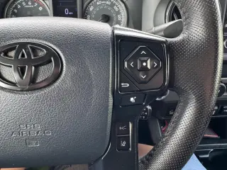 2020 Toyota Tacoma 2WD SR5 Double Cab 5' Bed V6 AT (Natl)