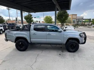 2020 Toyota Tacoma 2WD SR5 Double Cab 5' Bed V6 AT (Natl)