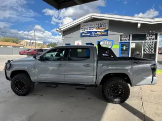 2020 Toyota Tacoma 2WD SR5 Double Cab 5' Bed V6 AT (Natl)
