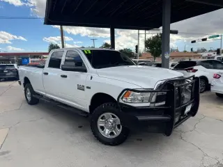 2017 RAM 2500 Tradesman 4x4 Crew Cab 8' Box