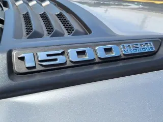 Ram 1500 2021 4x4 Laramie 4dr Crew Cab 5.6 ft. SB Pickup
