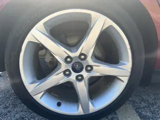 2014 Ford Focus 5dr HB Titanium