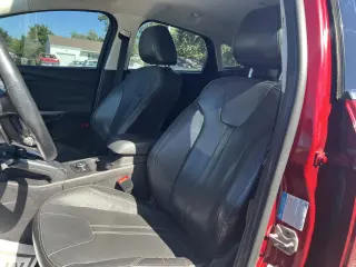 2014 Ford Focus 5dr HB Titanium