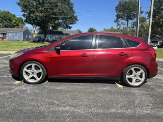 2014 Ford Focus 5dr HB Titanium