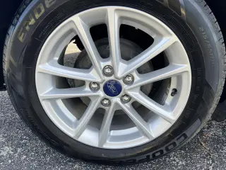 2017 Ford Focus SE Sedan