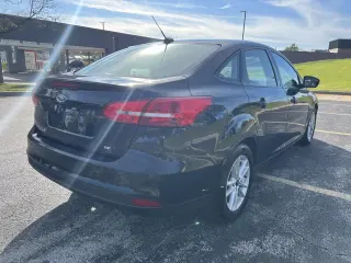 2017 Ford Focus SE Sedan
