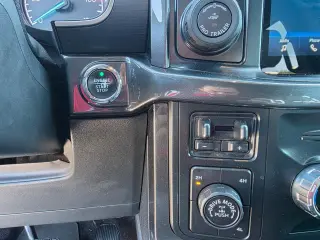 2022 Ford F-150 XLT 4WD SuperCrew 5.5' Box