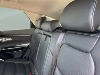 Genesis GV70 2025 AWD 2.5T Standard 4 puertas SUV