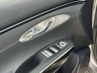 Genesis GV70 2025 AWD 2.5T Standard 4 puertas SUV