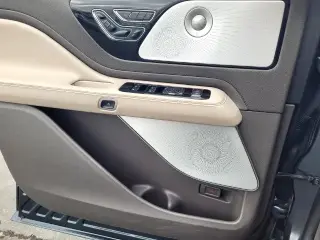 Lincoln Aviator 2023 AWD Grand Touring 4dr SUV