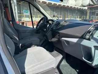 2019 Ford Transit Van T-250 148" EL Hi Rf 9000 GVWR Sliding RH Dr