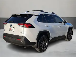 Toyota RAV4 Híbrido 2024 AWD XLE Premium 4dr SUV
