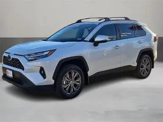 Toyota RAV4 Híbrido 2024 AWD XLE Premium 4dr SUV