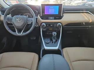 Toyota RAV4 Híbrido 2024 AWD XLE Premium 4dr SUV