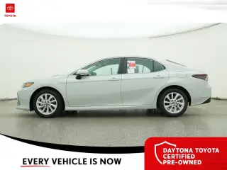 Toyota Camry 2024 LE 4dr Sedán