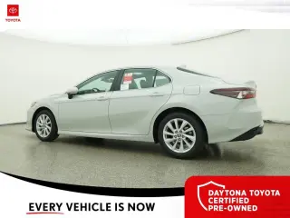 Toyota Camry 2024 LE 4dr Sedán