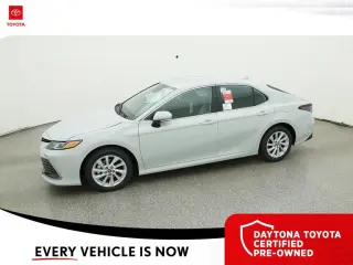 Toyota Camry 2024 LE 4dr Sedán