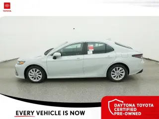 Toyota Camry 2024 LE 4dr Sedán