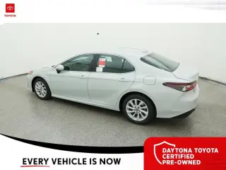 Toyota Camry 2024 LE 4dr Sedán