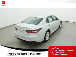 Toyota Camry 2024 LE 4dr Sedán