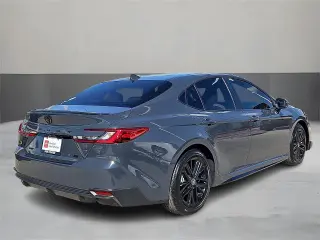 Toyota Camry 2026 SE 4dr Sedán