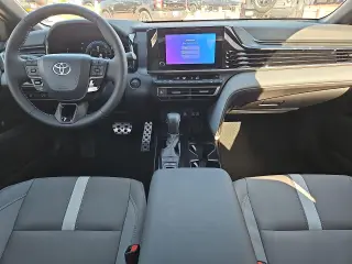 Toyota Camry 2026 SE 4dr Sedán