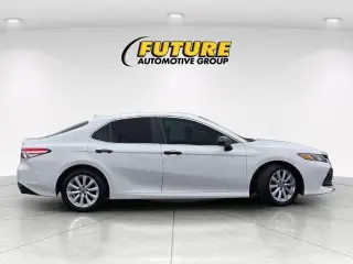 Toyota Camry 2020 LE 4dr Sedán