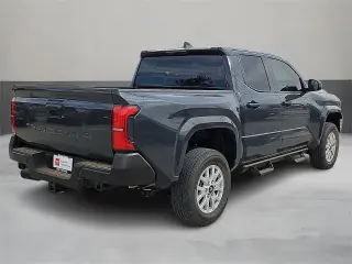 Toyota Tacoma 2026 4x2 SR 4dr Double Cab 5.0 ft SB