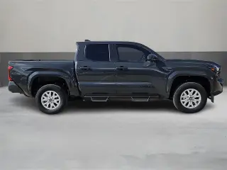 Toyota Tacoma 2025 4x4 SR5 4dr Double Cab 6.1 ft LB