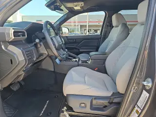 Toyota Tacoma 2025 4x4 SR5 4dr Double Cab 5.0 ft SB