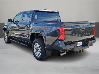 Toyota Tacoma 2024 4x2 SR5 4dr Double Cab 5.0 ft SB