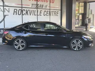 Nissan Sentra 2021 SR Sedán 4 puertas