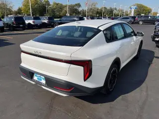 Kia K4 2025 EX 4dr Sedán
