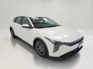 Kia K4 2025 LXS 4dr Sedán