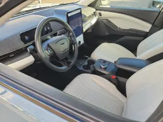 Ford Mustang Mach-E 2023 Premium 4dr SUV