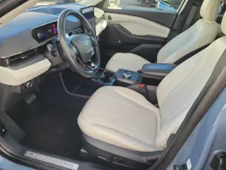 Ford Mustang Mach-E 2023 Premium 4dr SUV