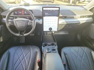 Ford Mustang Mach-E 2023 Select 4dr SUV