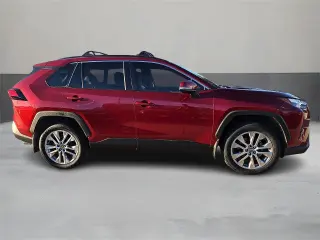 Toyota RAV4 2023 XLE Premium 4dr SUV