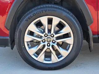Toyota RAV4 2023 XLE Premium 4dr SUV