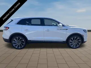 Lincoln Nautilus 2022 AWD Reserve SUV 4 puertas