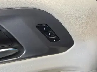 Chrysler Pacifica 2023 Touring L 4dr Mini-Van