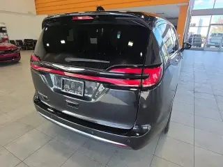 Chrysler Pacifica 2023 Touring L 4dr Mini-Van