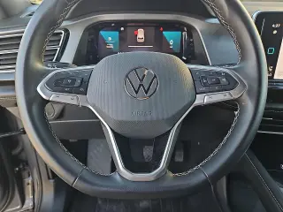 Volkswagen Atlas Cross Sport 2025 AWD SE 4Motion SUV de 4 puertas con Tecnología