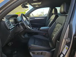 Volkswagen Atlas Cross Sport 2025 AWD SE 4Motion SUV de 4 puertas con Tecnología