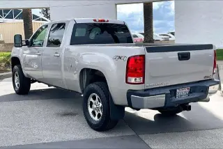 GMC Sierra 2500HD 2008 4WD SLT 4dr Crew Cab LB
